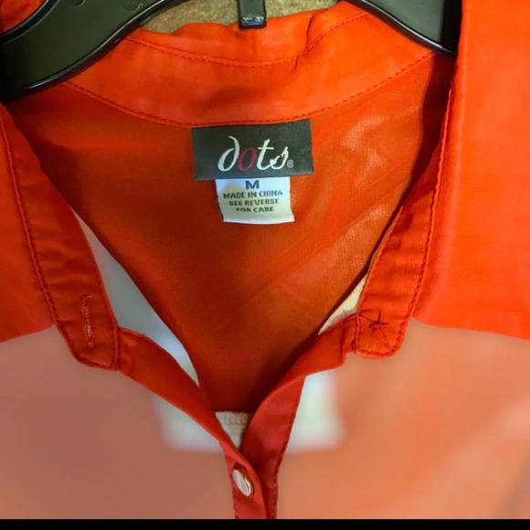 Womens ombré orange collar button sleeveless top - Picture 4 of 10